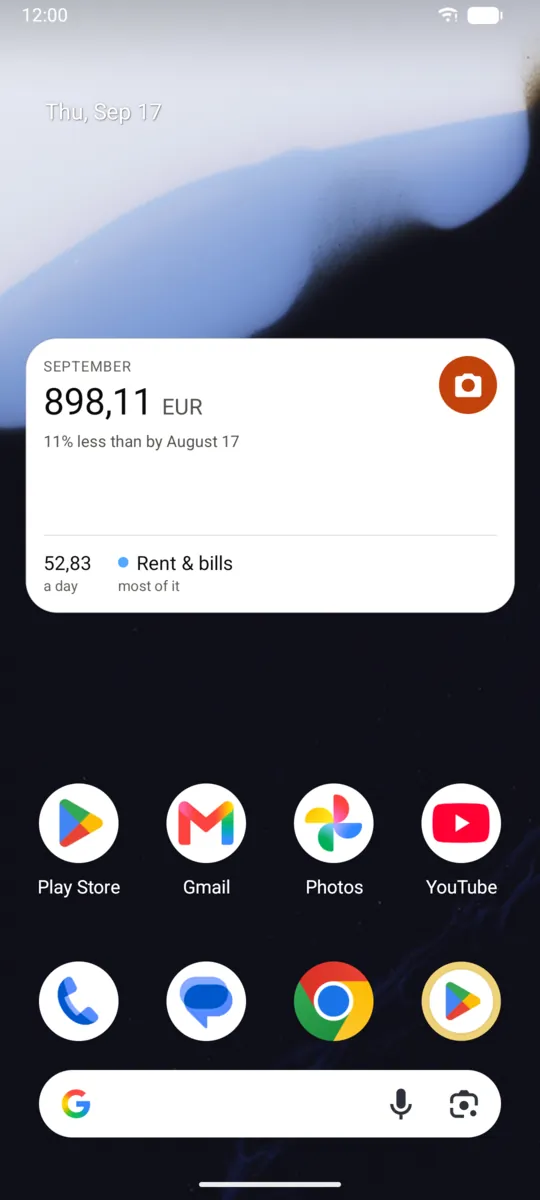 The Traty widget on an Android home screen showing the month total without opening the app